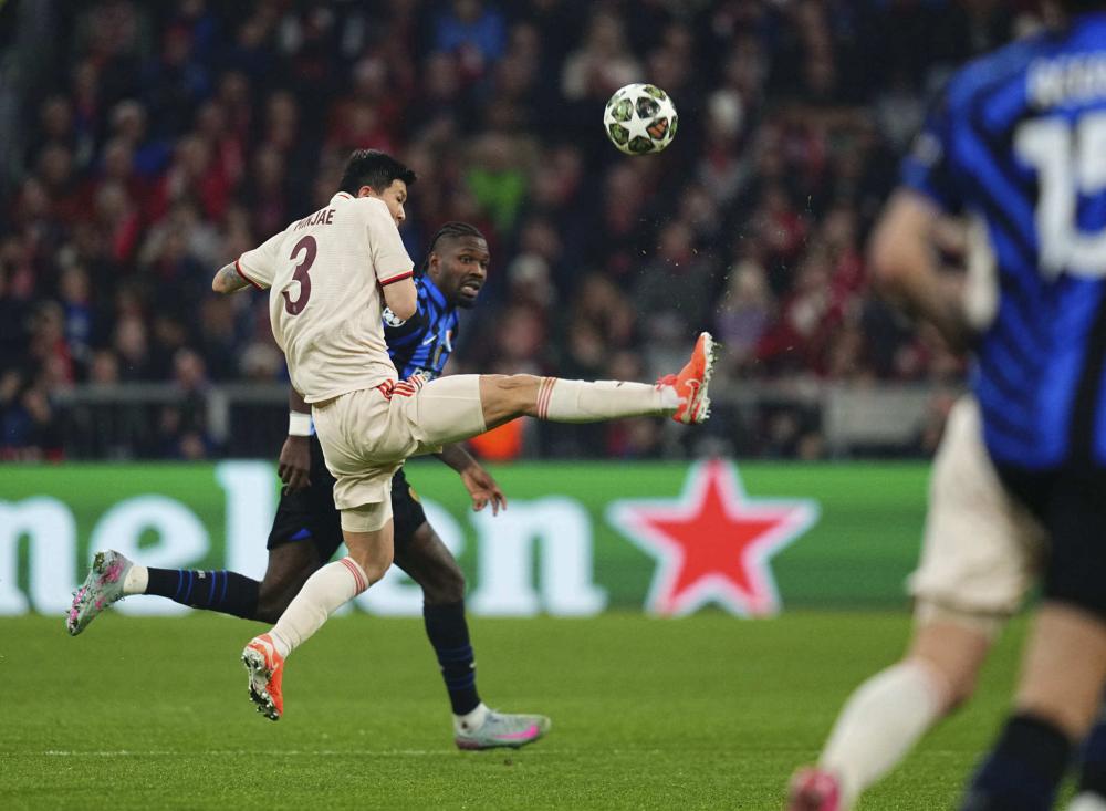 直是球迷和 直是球迷和